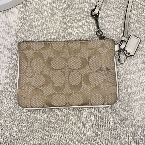 Coach C Signature Logo Light Brown Ivory Canvas Leather Combo Wristlet Wallet - Picture 2 of 10